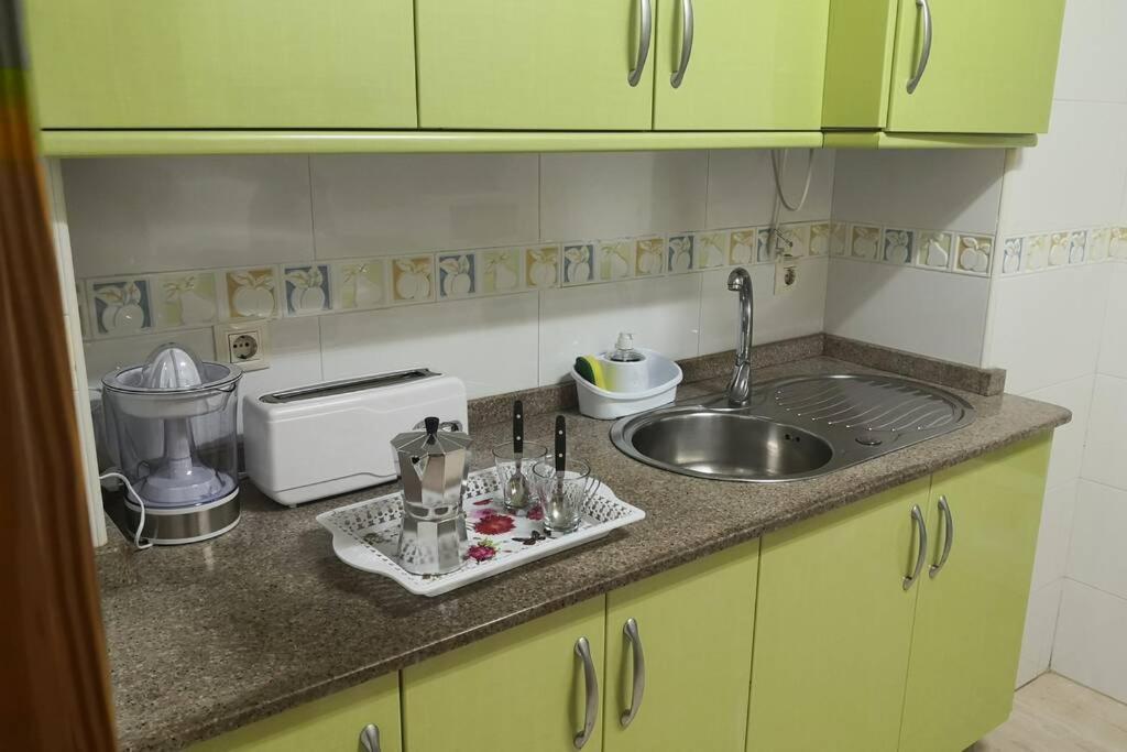 Ferienwohnung Centro Roquetas 5 Minutos De La Playa En Coche Garaje Solo Si Esta Disponible Roquetas de Mar Exterior foto