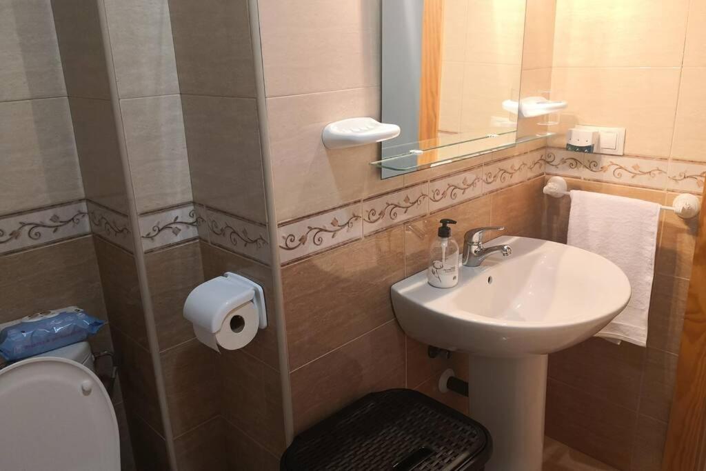 Ferienwohnung Centro Roquetas 5 Minutos De La Playa En Coche Garaje Solo Si Esta Disponible Roquetas de Mar Exterior foto